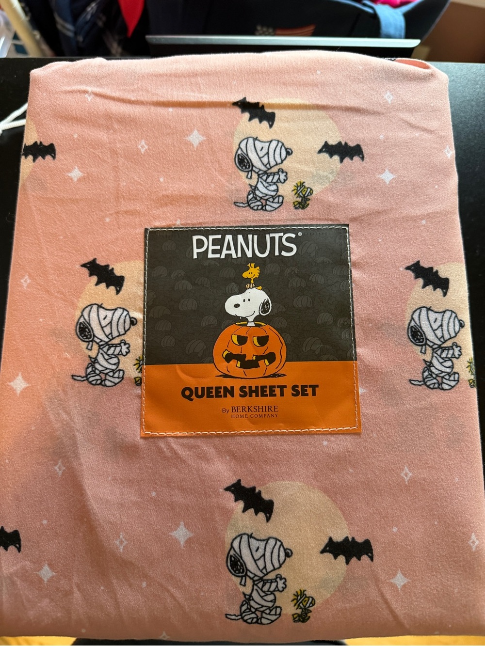 New Peanuts Snoopy Woodstock Queen Sheet Set 4-Piece Sheets Halloween Mummy Pink